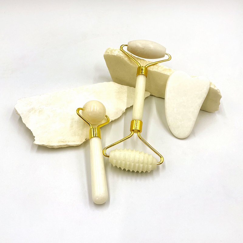 2023 Các mô hình mới nhất Yin Yang Gua Sha Set 100% Natural Jade Roller cho chăm sóc da mặt